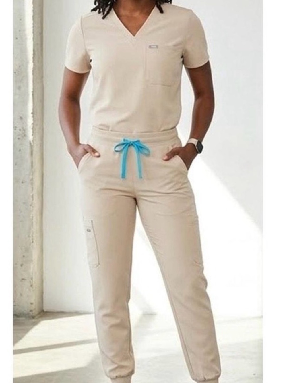Figs Khaki Scrub Set with Teal Drawstring never worn